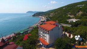 Chernomor Hotel